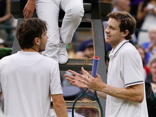 Jarry le reclamó a Norrie alguna actitud que no le cayó bien. Foto EFE/EPA/TOLGA AKMEN
