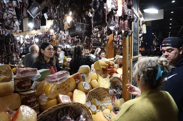 Los stands de salames y quesos estuvieron entre los más concurridos