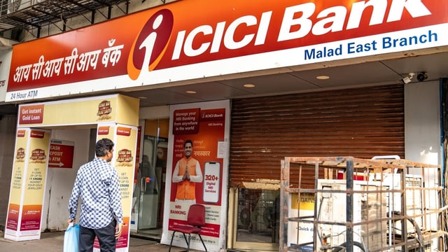 According to the official website of RBI, there is no bank holiday in India scheduled for today