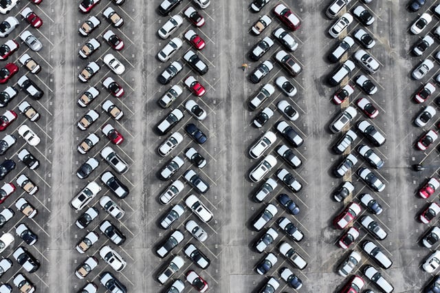 A drone view shows cars at the Port of Baltimore, Maryland, U.S., April 2, 2025. REUTERS/Evelyn Hockstein/ File Photo