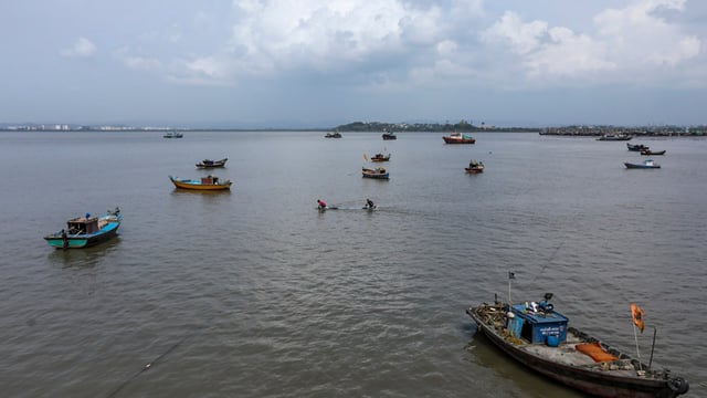 The boat was spotted near the Revdanda coast. 