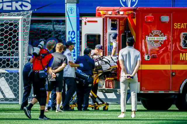 Stefan Frei von den Seattle Sounders wurde vom Platz direkt ins Krankenhaus gebracht