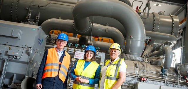 Baustellenbesichtigung der Abwasserwärmepumpe
 mit Michael Beckereit von Hamburg Wasser, Umweltsenatorin Katharina Fegebank und Kirsten Fust, von den Hamburger Energiewerken