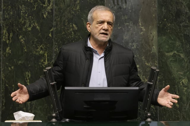 Iran&#39;s President Masoud Pezeshkian addresses members of parliament in Tehran on March 2, 2025.
