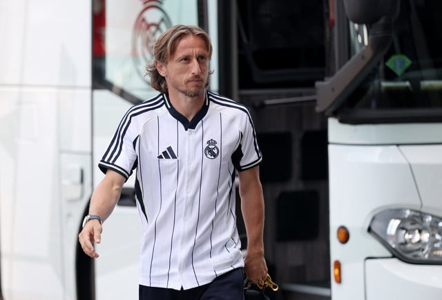 Soccer Football - FIFA Club World Cup - Quarter Final - Real Madrid v Borussia Dortmund - MetLife Stadium, East Rutherford, New Jersey, U.S. - July 5, 2025 Real Madrid's Luka Modric arrives at the stadium before the match REUTERS/Hannah Mckay