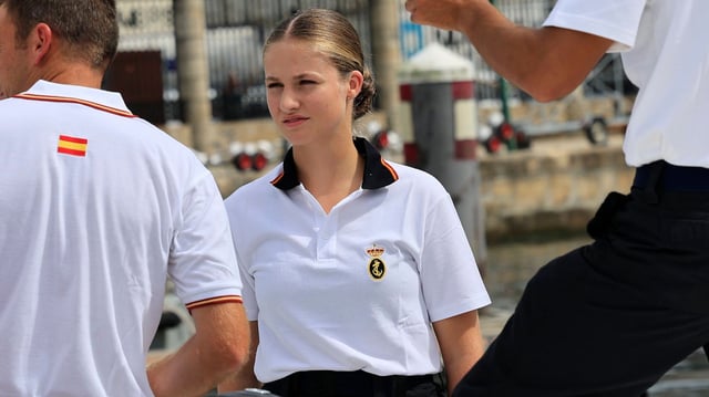 La princesa, en la Escuela Naval.