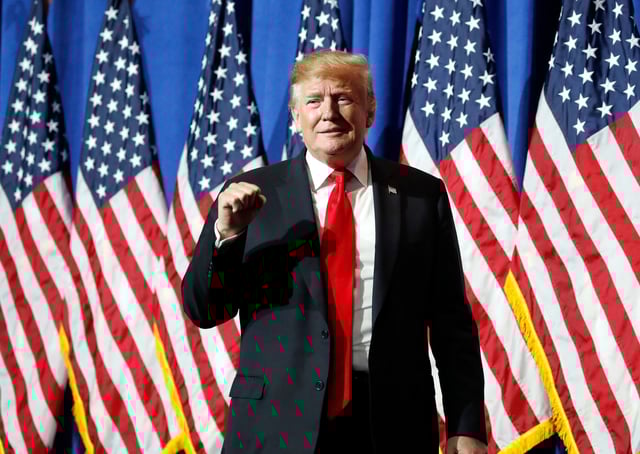 ARCHIVO - En esta fotografía de archivo del 17 de mayo de 2019, el mandatario Donald Trump llega para pronunciar un discurso ante las Reuniones Legislativas y Expo Comercial de la Asociación Nacional de Agentes de Bienes Raíses en Washington. (AP Foto/Alex Brandon, Archivo)