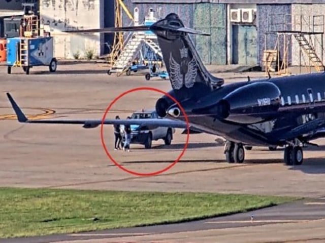 El avión privado que aterrizó en Aeroparque con valijas que no fueron controladas al ingresar al país.