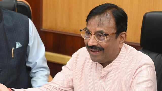 BJP MLA Sudhir Mungantiwar (Credit: sudhirmungantiwar.com )