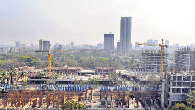 Motilal Nagar,Goregon(w)Mumbai,India 12/02/2013 Photo By-SANJAY SOLANKI (Hindustan Times)