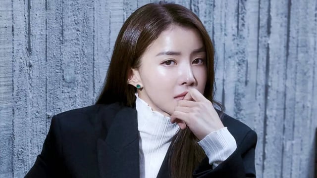 Sweet Home Actress Lee Si-Young Announces Pregnancy With Frozen Embryo; Ex-Husband REACTS