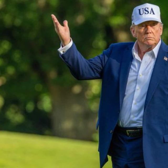 Am Wochenende des 4. Juli kam es im Luftraum über Donald Trumps Golfresort in Bedminster, New Jersey, zu einer Serie von Sicherheitsvorfällen. Elfmal verletzten Flugzeuge den vom US- Luftfahrtbehörde verhängten Sperrluftraum, woraufhin das nordamerikanische Luftverteidigungskommando NORAD Kampfjets einsetzte.