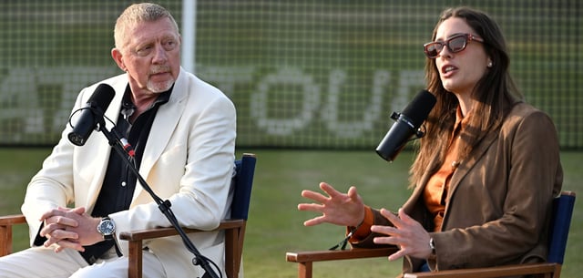 Boris Becker (l.) und Andrea Petkovic bei einer Live-Folge ihres Podcasts „Becker Petkovic“ Anfang Juni