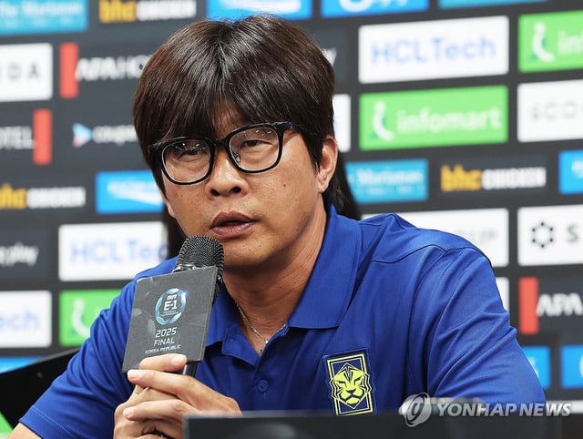South Korea head coach Shin Sang-woo speaks at a press conference at Yongin Mireu Stadium in Yongin, Gyeonggi Province, on July 8, 2025, before the start of the East Asian Football Federation E-1 Women's Football Championship. (Yonhap)