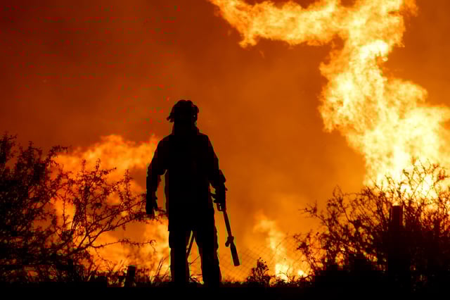 El Gobierno nacional disolvió el fideicomiso del Fondo Nacional del Manejo del Fuego. (Archivo)