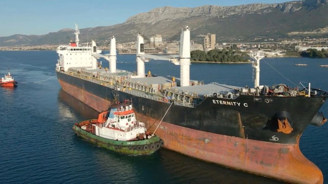 Der Massengutfrachter "Eternity C" im Hafen von Split. (Archivbild: 30.01.2023)