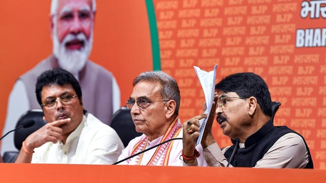 Panel member Satya Pal Singh alleged that the handwritten complaint submitted by the victim had been tampered with to remove accused's names.