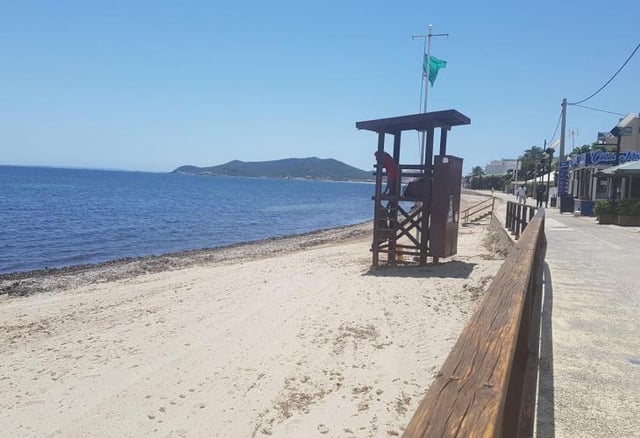 Los hechos tuvieron lugar, según informa la Guardia Civil, en una zona de Platja d'en Bossa