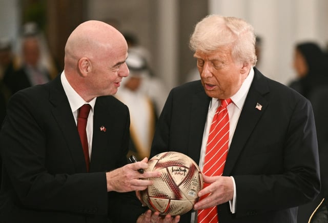 Knapp ein Jahr vor der Fußballweltmeisterschaft 2026 in Kanada, Mexiko und den USA bezieht der Weltfußballverband Fifa ein neues Büro im Trump-Tower in New York.