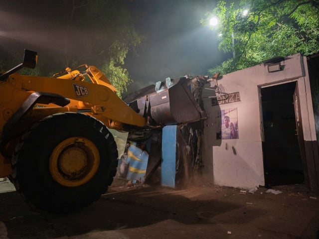 La Ciudad recuperó un área ocupada ilegalmente en Parque Saavedra.