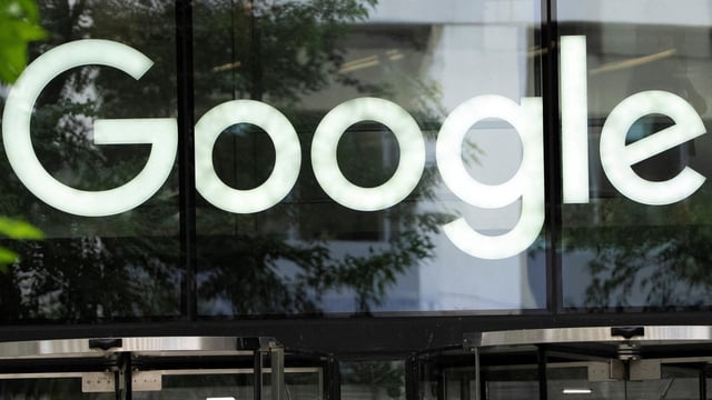Google has been asked to help government departments leave existing “ball and chain” tech contracts, which the government says means they are “trapped using old servers