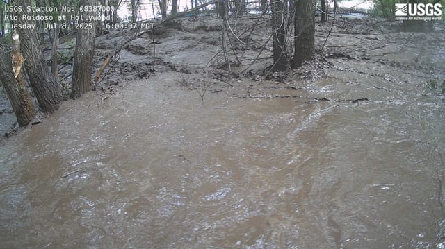 Flash flooding in New Mexico. (Albuquerque National Weather Service)
