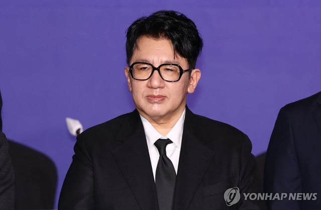 Bang Si-hyuk, founder and chairman of Hybe, attends a general meeting of the Federation of Korea Industries on Feb. 20, 2025. (Yonhap)