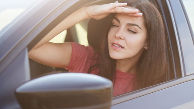 El sol puede ser muy molesto cuando estás al volante