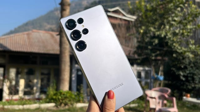 Leaked specs suggest Samsung Galaxy S26 Ultra will bring major camera upgrades and improved performance in 2025.