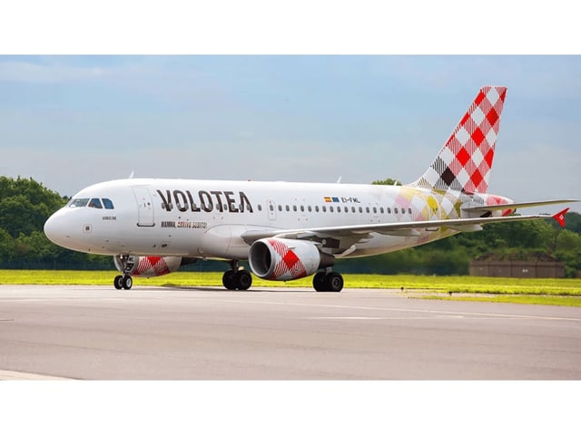 Un hombre muere tras ser succionado por el motor de un avión (Imagen ilustrativa).