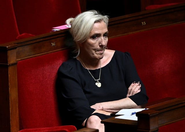 La présidente du groupe parlementaire du Rassemblement national, Marine Le Pen, à l'Assemblée nationale, le 1er juillet 2025 à Paris