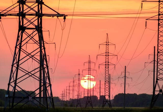 Gracias a mantenimientos estratégicos y nuevas centrales, la CFE mantiene un suministro confiable de electricidad durante el verano