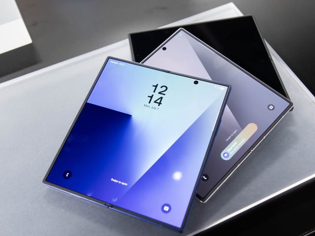 Samsung Galaxy Z Fold 7 smartphones during a media event ahead of Galaxy Unpacked at the Brooklyn Navy Yard in New York, US, on Monday, July 7, 2025. Samsung Electronics Co. unveiled two upgraded smartwatches and new artificial intelligence software in its latest attempt to stand out in a crowded market led by Apple. Photographer: Michael Nagle/Bloomberg