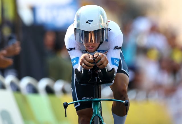 Kévin Vauquelin a réalisé un chrono héroïque pour monter sur le podium du Tour de France ce mercredi.