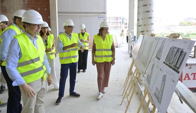 Catalá visitó las obras del edificio de Tarongers