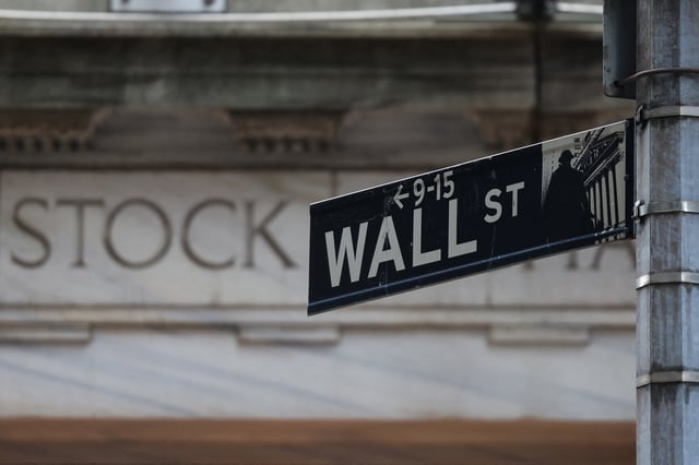 A view shows the New York Stock Exchange (NYSE) Wall Street entrance in New York City, U.S., April 7, 2025. REUTERS/Kylie Cooper/ File Photo