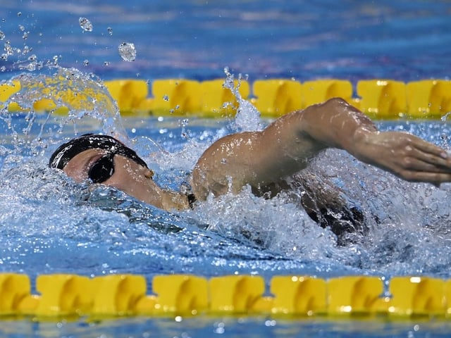 Canada's Summer McIntosh in action to win the 400 medley at the World Short Course Swimming Championships in Budapest, Hungary, on Saturday, Dec. 14, 2024.