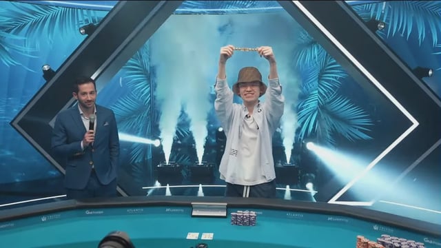 Yinan Zhou, winner of the 2024 Super Main Event.