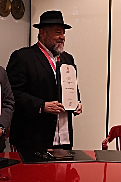 El poeta Francisco Magaña.