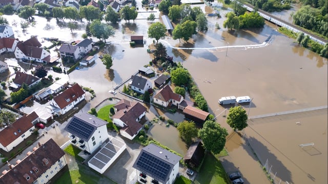 Teile des bayerischen Reichertshofen sind überflutet (Archivbild vom 02.06.2024)