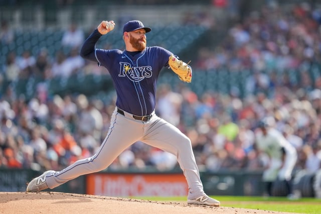 DETROIT, MICHIGAN - JULY 09: Zack Littell #52 of the Tampa Bay Rays delivers a pitch against the Detroit Tigers during the bottom of the first inning at Comerica Park on July 09, 2025 in Detroit, Michigan. (Photo by Nic Antaya/Getty Images)
