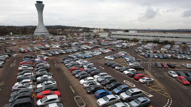 Luton Airport has the most expensive cost-per-minute drop-off price in the uK