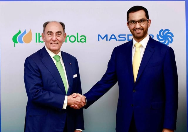 Ignacio Sánchez Galán, presidente de Iberdrola, y Sultan Al Jaber, ministro de Industria y Tecnología Avanzada de Emiratos Árabes Unidos y presidente de Masdar.