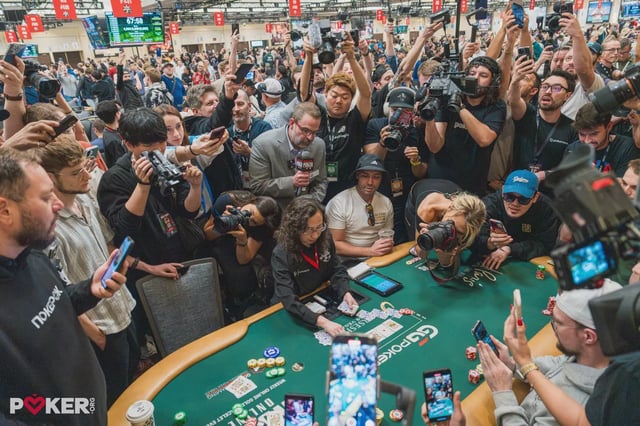 The usual, familiar and utter chaos of the Main Event bubble.