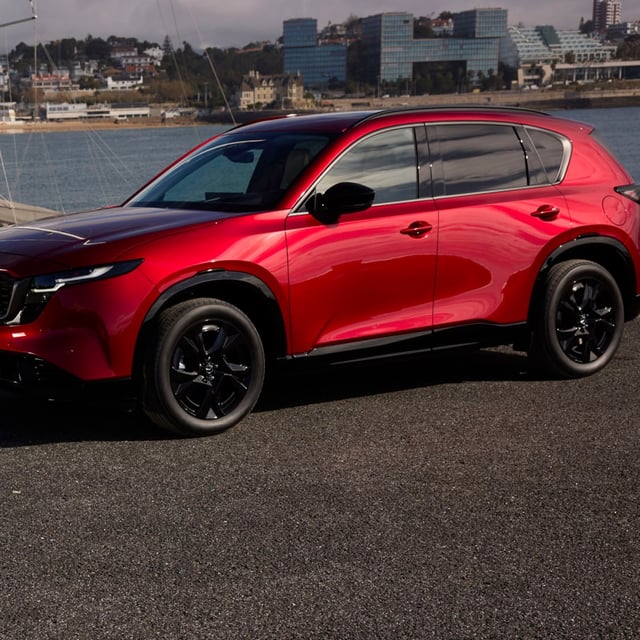 The 2026 CX-5 is 11 centimetres longer, 1.5 centimetres wider and set on a wheelbase that’s increased by almost 8 centimetres.