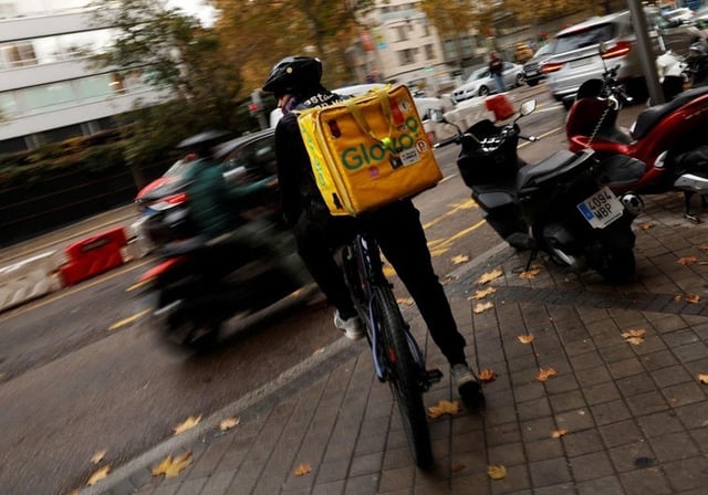 Un repartidor de Glovo