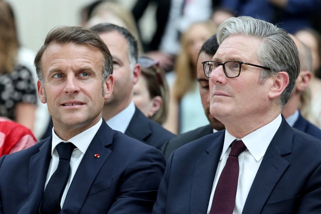 Emmanuel Macron et Keir Starmer assistent à une cérémonie lors de leur visite au British Museum à Londres, au Royaume-Uni, le 9 juillet 2025.