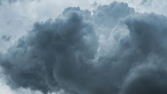 Huge cloud moves through D.C. region amid flash flood, thunderstorm, tornado warnings (Unsplash - representational image)
