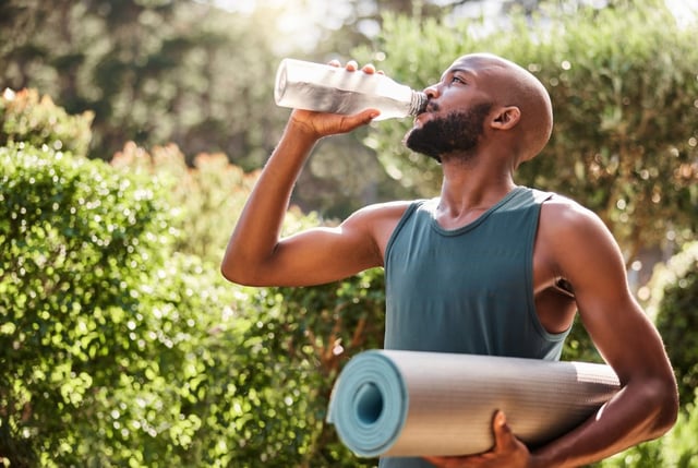 A study showed runners who drank iced water performed better than those who drank cold water (Photo: Kobus Louw/Getty)