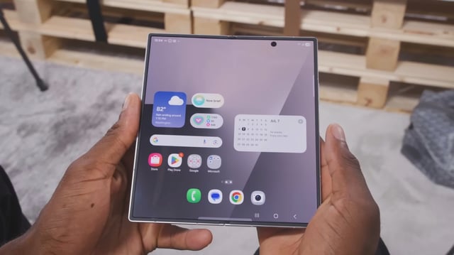 The bendable screen in the Samsung Z Fold 7 is likely headed for the folding iPhone, too.